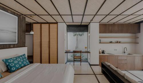 Superior King Suite