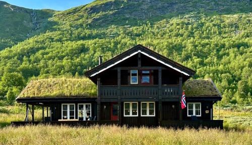 Four-Bedroom Holiday Home
