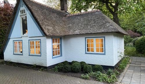 One-Bedroom Holiday Home