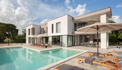 Deluxe Villa