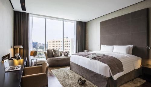 Superior King Room
