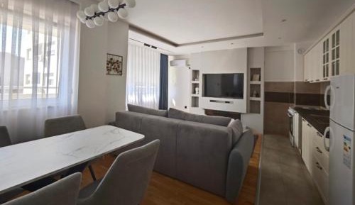 Superior One-Bedroom Apartment with Balcony