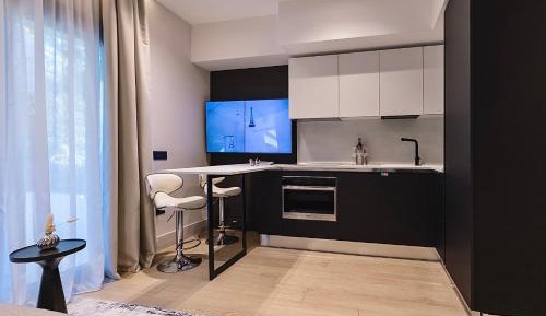 One-Bedroom Apartment with Garden