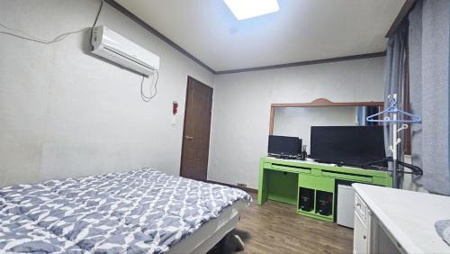 Double Room with Private Bathroom