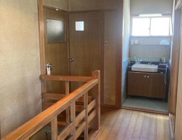Single Room with Shared Bathroom