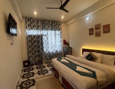 Double Room with Mountain View