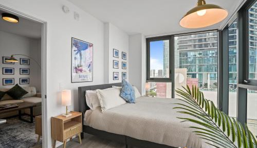 Two-Bedroom Deluxe Apartment with Balcony