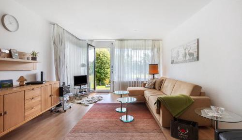Superior One-Bedroom Apartment