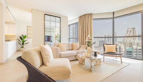Four-Bedroom Deluxe Apartment