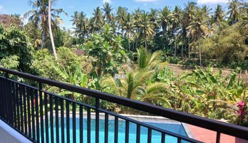 Queen Room with Pool View