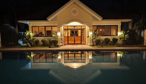 Seven-Bedroom House