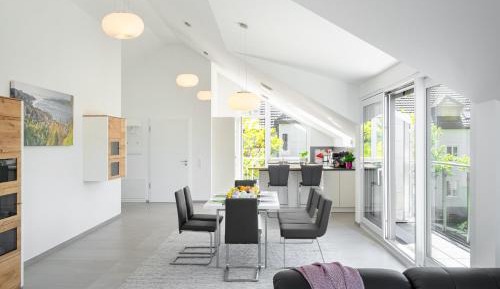 Two-Bedroom Deluxe Apartment with Harbor View