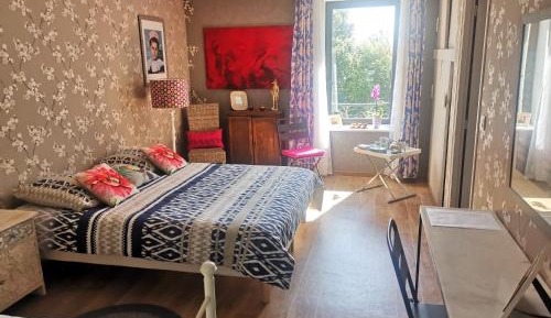 Deluxe Room (2 Adults + 1 Child)