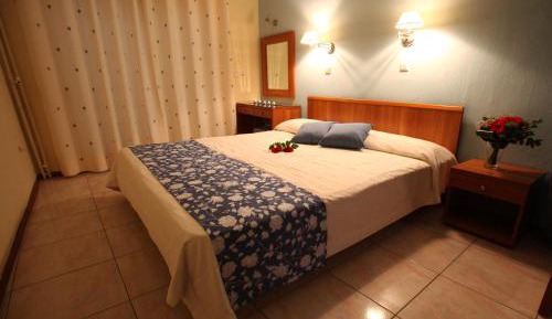 Studio (2 Adults)