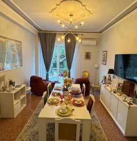 Deluxe Double or Twin Room with City View
