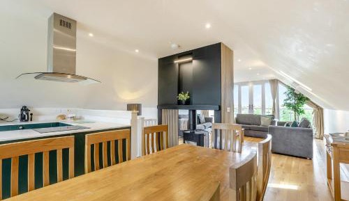 Holiday Home 2
