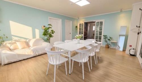 Three-Bedroom Superior Apartment