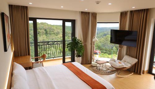 Deluxe Double Room with Balcony