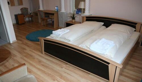 Twin Room with Private Bathroom