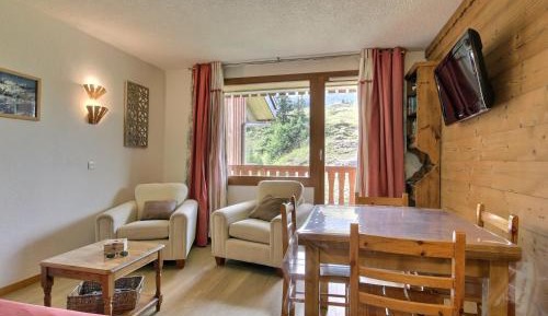 Apartment (4 Adults)