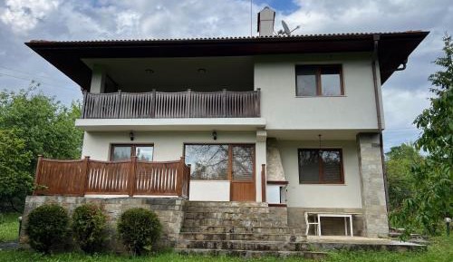 Three-Bedroom Holiday Home 