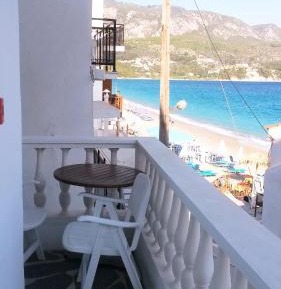 Studio with Balcony