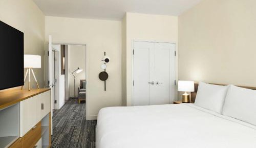 One-Bedroom King Suite with Sofa Bed 