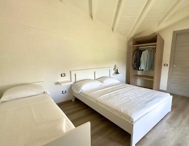 Triple Room with Bathroom