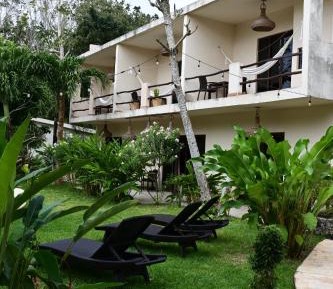 Apartment with Pool View 