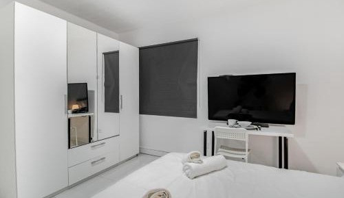 Double Room with Shared Bathroom