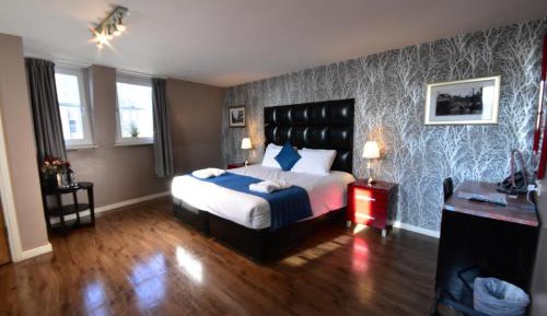 Superior King Room