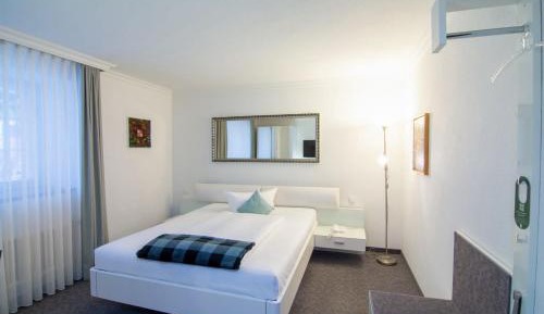 Deluxe Single Room