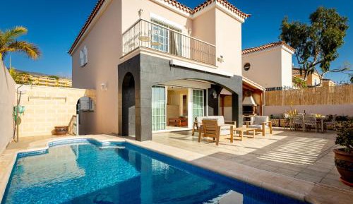 Villa with Sea View