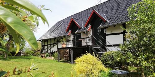 Apartment with Garden View