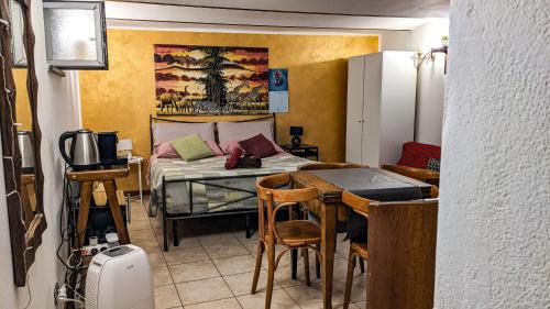 Double Room with Shared Bathroom