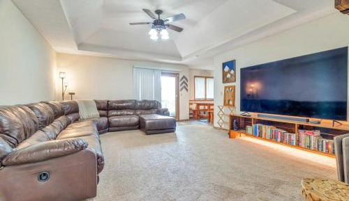 Three-Bedroom Holiday Home 