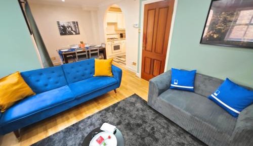 Three-Bedroom Apartment with Balcony