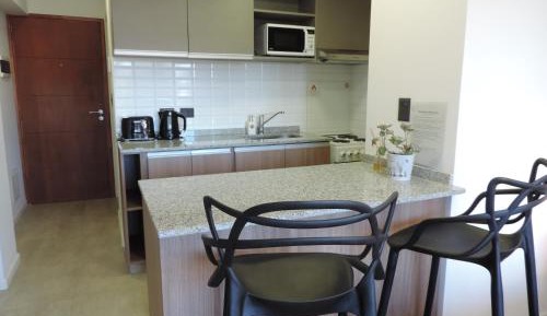 One-Bedroom Apartment with View