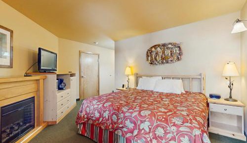 One Bedroom Apartment