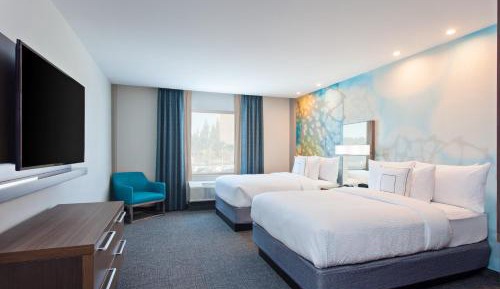 Queen Room with Two Queen Beds and Sofa Bed