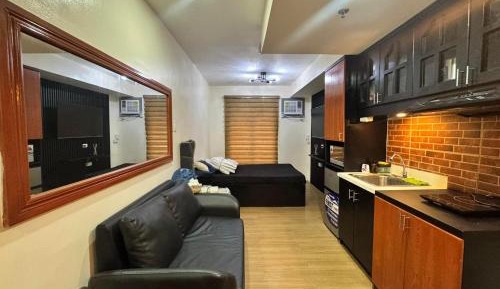 Deluxe Queen Studio 