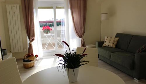 Superior One-Bedroom Apartment with Balcony