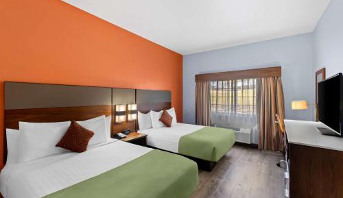 Queen Room with Two Queen Beds - Disability Access/Non-Smoking
