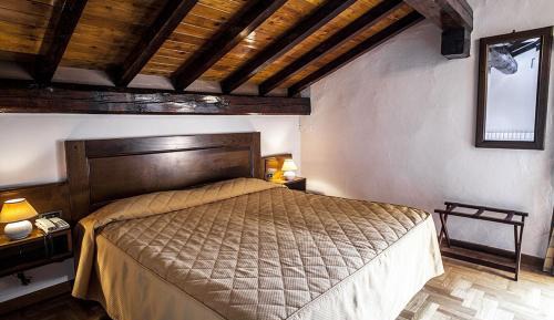 Triple Room with Bath