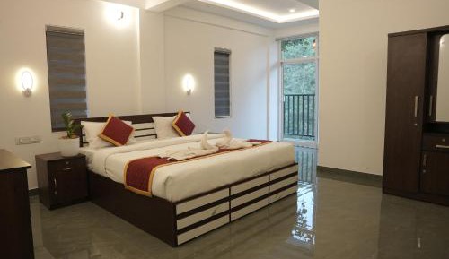 Deluxe Double Room with Balcony