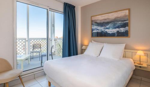 3-Room Apartment - Sea or Swimming Pool Side 
