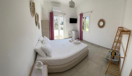 Two-Bedroom Apartment with Balcony and Sea View
