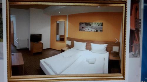 One-Bedroom Apartment with Balcony
