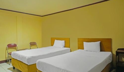 Small Twin Room