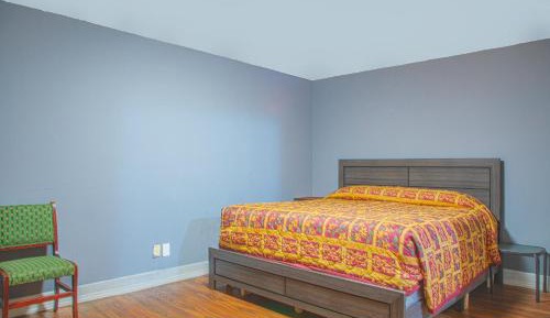 Suite - King Bed